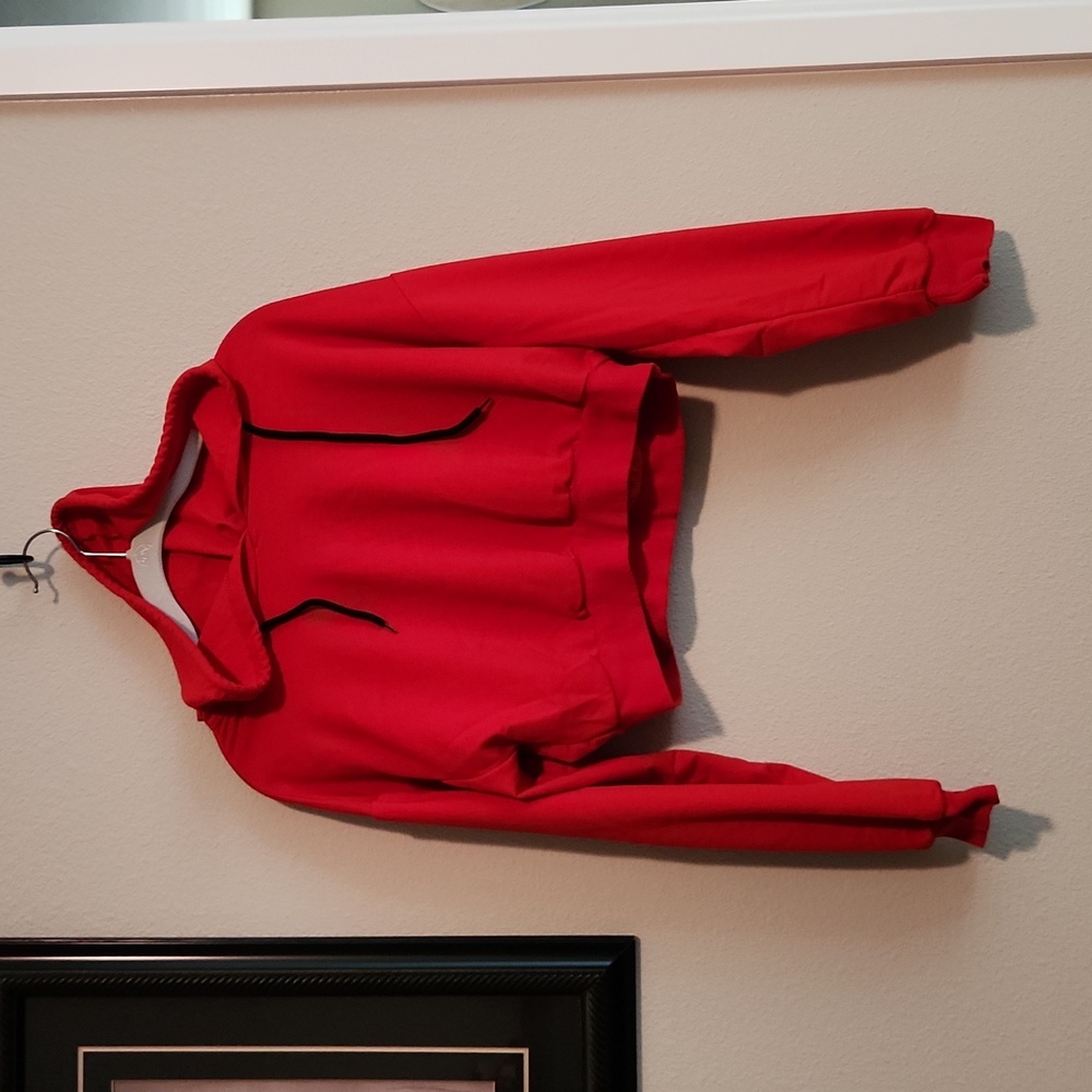 Red Hooded Long-Sleeve Half Shirt
